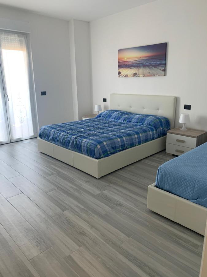 La Conchiglia A Marina Apartment Marina Di Carrara Exterior photo
